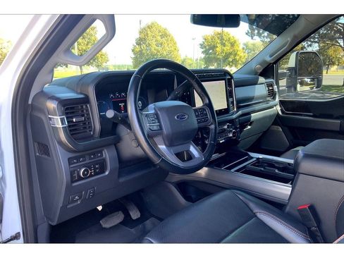 Used 2023 Ford F250 Lariat w/ Lariat Ultimate Package image 15