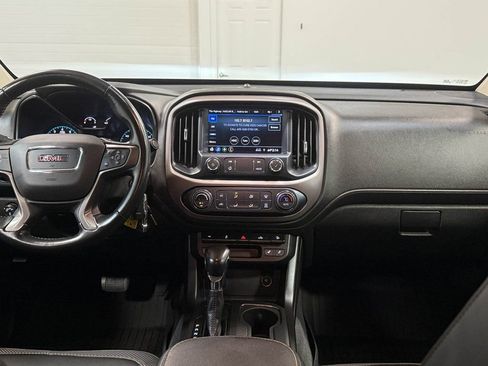 Used 2022 GMC Canyon AT4 image 18