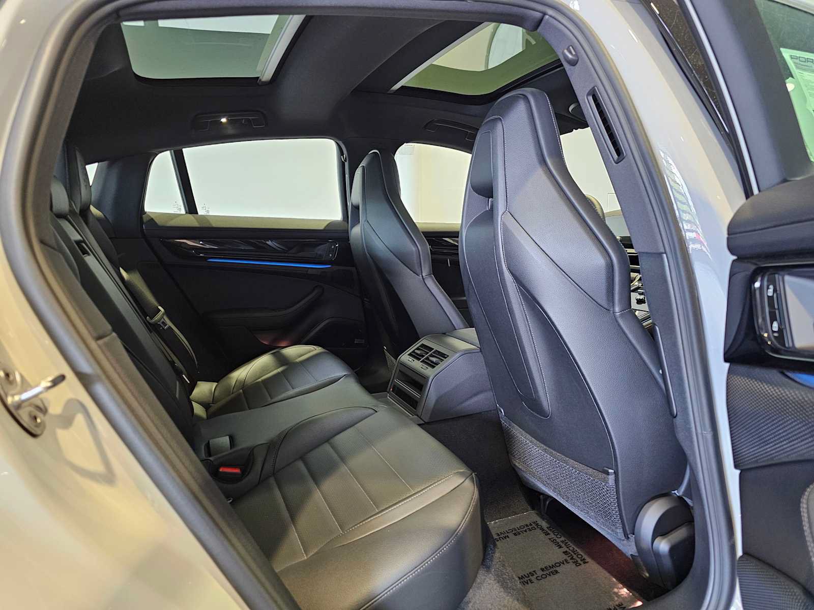 New 2025 Porsche Panamera 4 AWD/4WD image 14