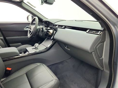 Used 2025 Land Rover Range Rover Velar Dynamic SE image 21