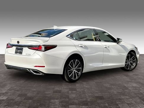 Used 2022 Lexus ES 350 w/ Premium Package FWD image 5