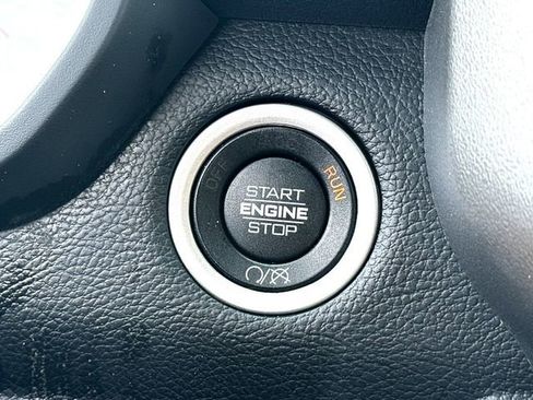 Used 2024 RAM 2500 Big Horn image 17