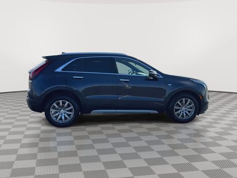 Used 2023 Cadillac XT4 Premium Luxury image 9