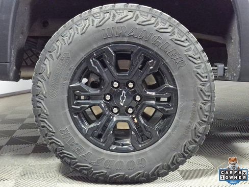 Certified 2025 Chevrolet Silverado 1500 ZR2 w/ Dark Appearance Package AWD/4WD image 28