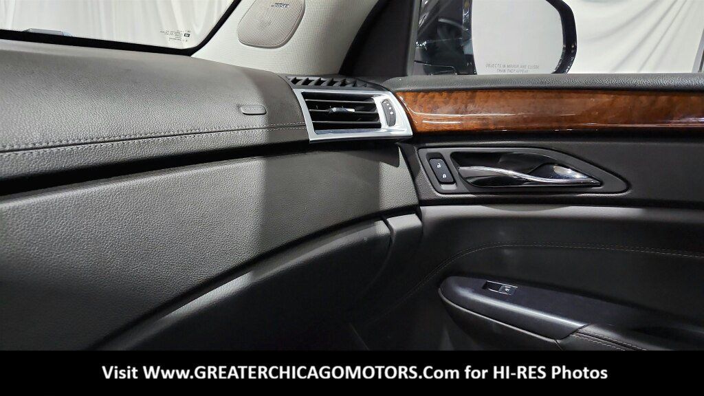 Used 2014 Cadillac SRX Premium AWD/4WD image 30