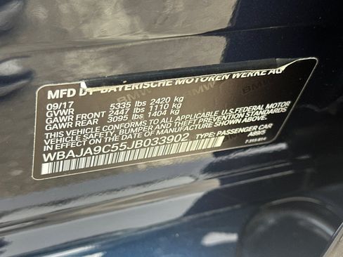 Used 2018 BMW 530e RWD image 40