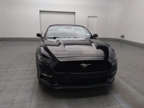 Used 2017 Ford Mustang Coupe RWD image 14