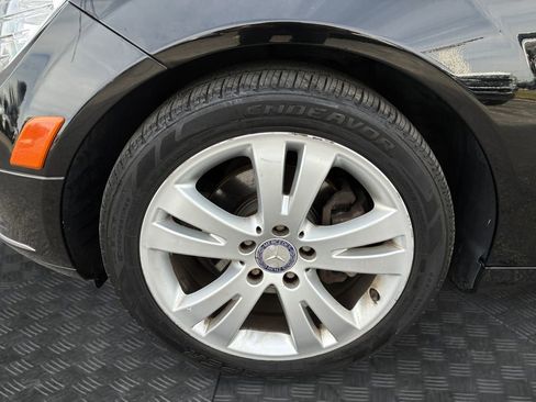 Used 2010 Mercedes-Benz C 300 Sedan image 20
