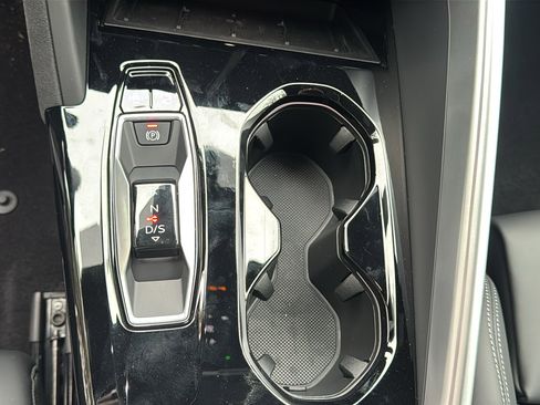 New 2025 Audi SQ5 Prestige image 21