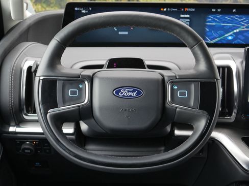 Certified 2025 Ford Expedition Max Platinum AWD/4WD image 7