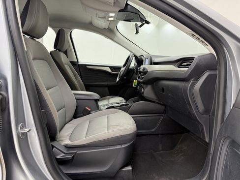 Used 2021 Ford Escape S image 22