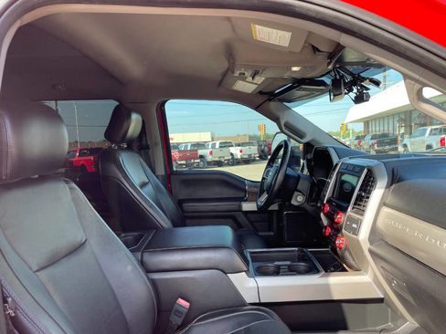 Used 2019 Ford F350 Lariat w/ Chrome Package image 30