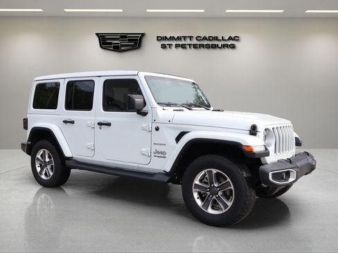Used 2021 Jeep Wrangler Unlimited Sahara AWD/4WD image 7