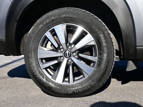 Used 2023 Nissan Pathfinder SL image 10