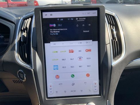 Used 2024 Ford Edge Titanium image 36