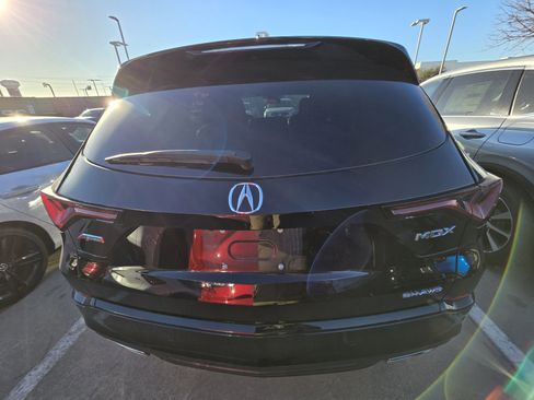 Used 2022 Acura MDX A-Spec image 6