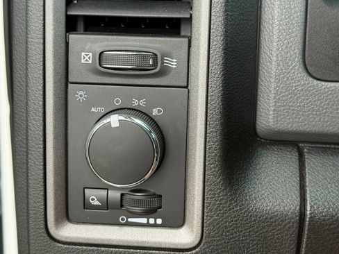 Used 2018 RAM 1500 Tradesman w/ Power & Remote Entry Group RWD image 26