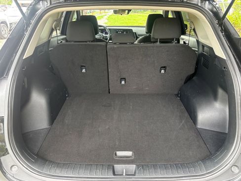 Used 2025 Kia Sportage LX FWD image 31