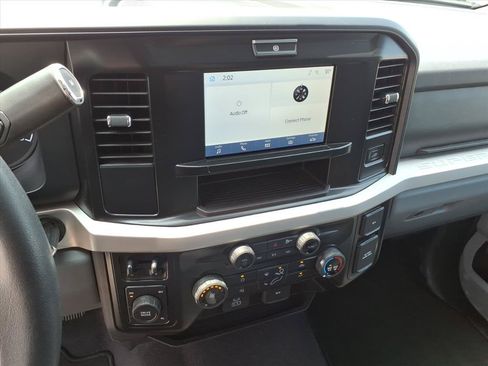 Used 2025 Ford F250 XLT AWD/4WD image 27