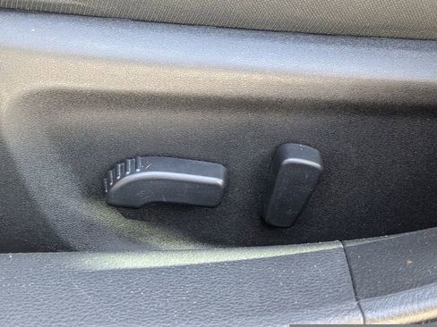 Used 2024 Nissan Altima 2.5 SV image 16