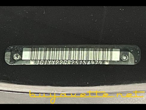 Used 2002 Chevrolet Corvette Coupe w/ Preferred Equipment Group2 image 26