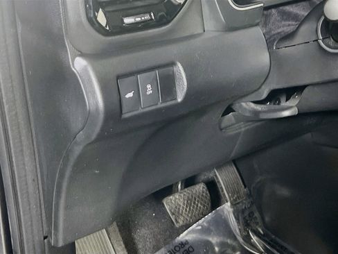 Used 2023 Honda Pilot Touring image 10