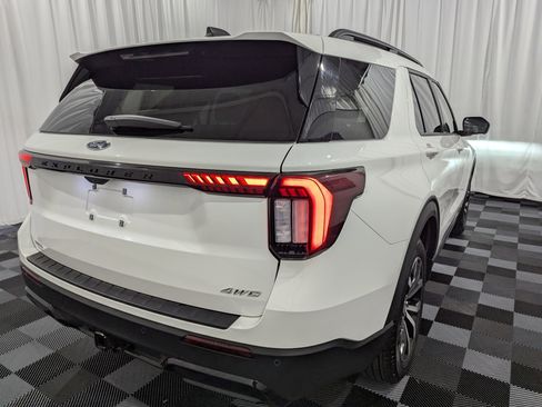 Used 2025 Ford Explorer ST-Line image 7
