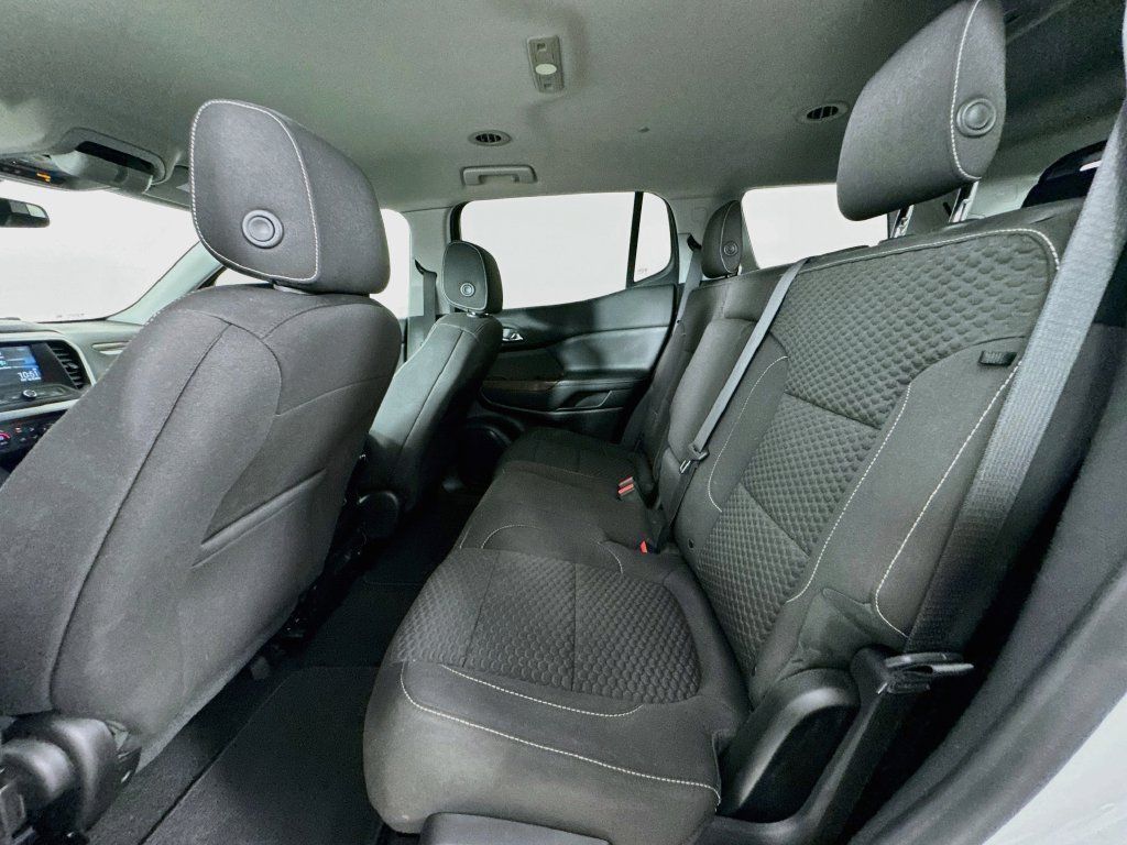 Used 2019 GMC Acadia SLE FWD image 28
