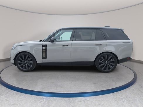 New 2025 Land Rover Range Rover SV AWD/4WD image 8