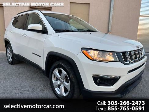 Used 2018 Jeep Compass Latitude w/ Popular Equipment Group FWD image 1