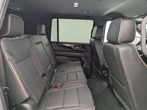 Used 2026 GMC Yukon XL Elevation AWD/4WD image 23