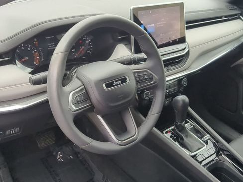 Certified 2023 Jeep Compass Limited AWD/4WD image 10