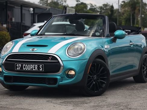 Used 2017 MINI Cooper S FWD image 1