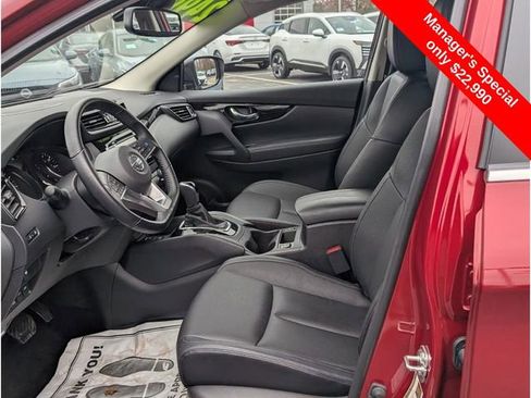 Used 2022 Nissan Rogue Sport SL w/ Premium Package image 13