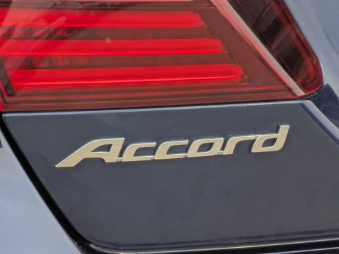 Used 2016 Honda Accord EX-L image 29