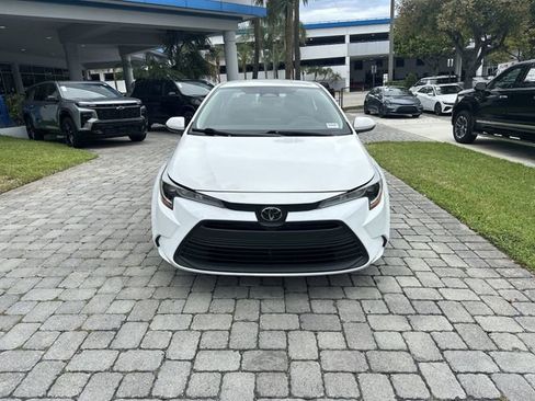 Used 2024 Toyota Corolla LE FWD image 18