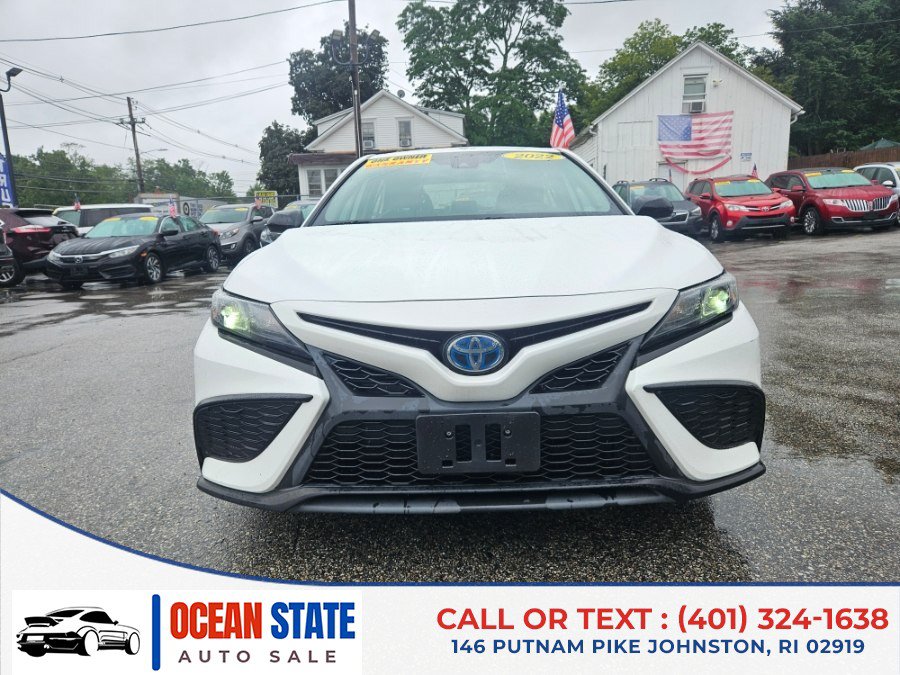 Used 2022 Toyota Camry SE w/ Convenience Package FWD image 6