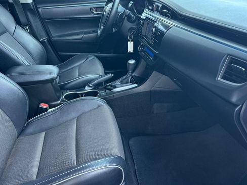 Used 2015 Toyota Corolla S FWD image 14