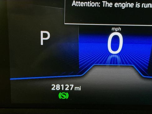 Used 2025 Volkswagen Jetta SE FWD image 19