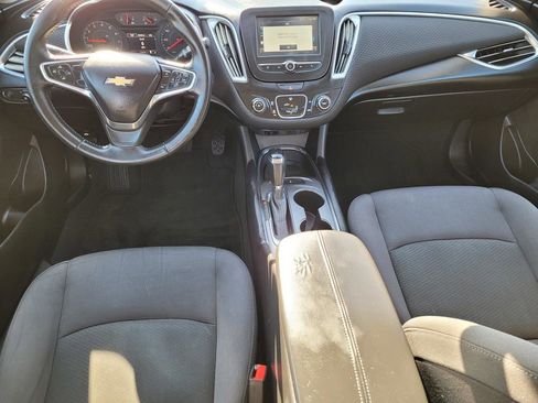 Used 2017 Chevrolet Malibu LT w/ Sport Package image 15