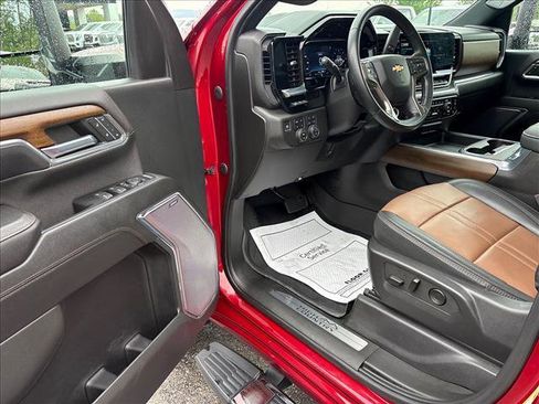 Certified 2024 Chevrolet Silverado 2500 High Country w/ High Country Premium Package AWD/4WD image 11