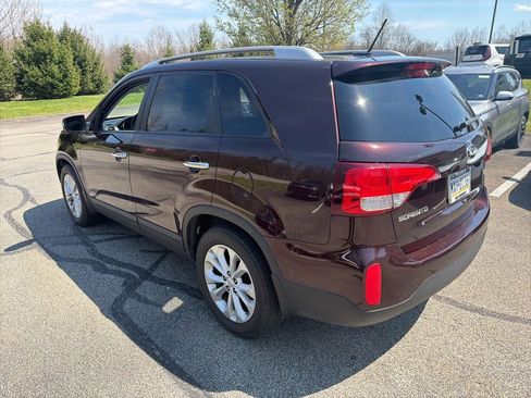 Used 2014 Kia Sorento EX image 4