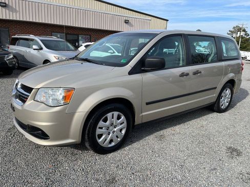 Used 2015 Dodge Grand Caravan American Value Package image 2
