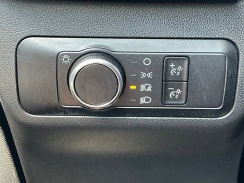 Used 2025 Ford Escape ST-Line FWD image 25