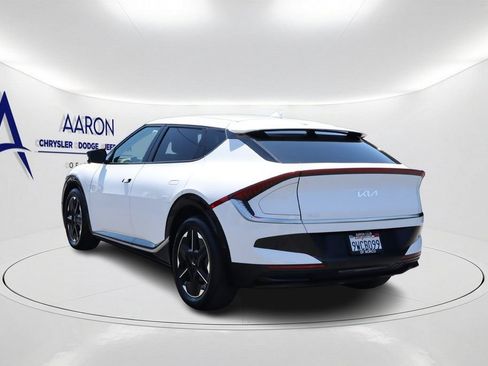Used 2025 Kia EV6 Wind RWD image 7