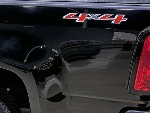 Used 2016 Chevrolet Colorado LT w/ LT Convenience Package image 10