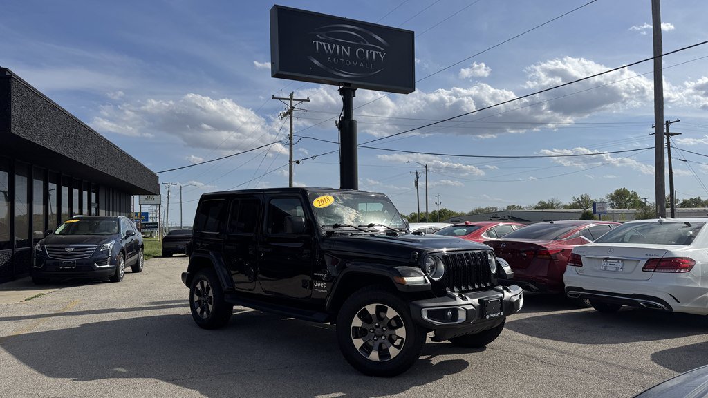 Used 2018 Jeep Wrangler Unlimited Sahara AWD/4WD image 1