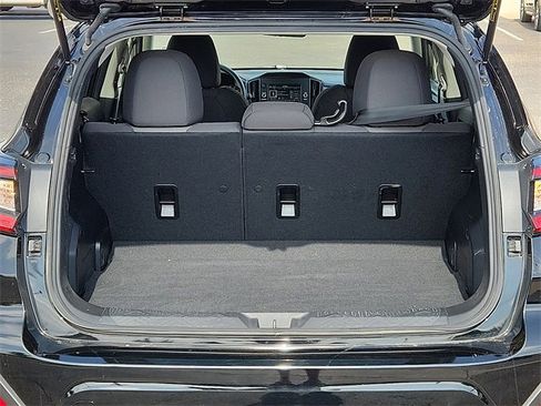 Used 2024 Subaru Crosstrek 2.0i image 10