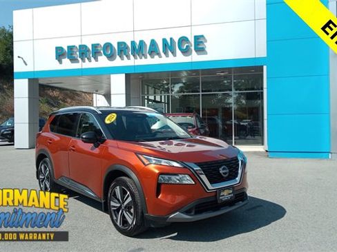 Used 2023 Nissan Rogue SL w/ SL Premium Package image 1