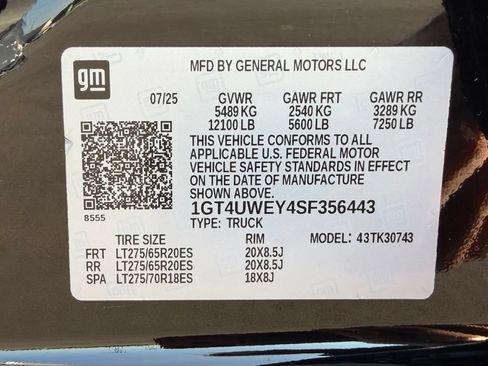 Used 2025 GMC Sierra 3500 Denali w/ Denali Reserve Package AWD/4WD image 21